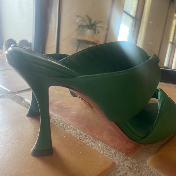 Gorgeous green aquazzura heels in the softest leather - Picture 2 of 11